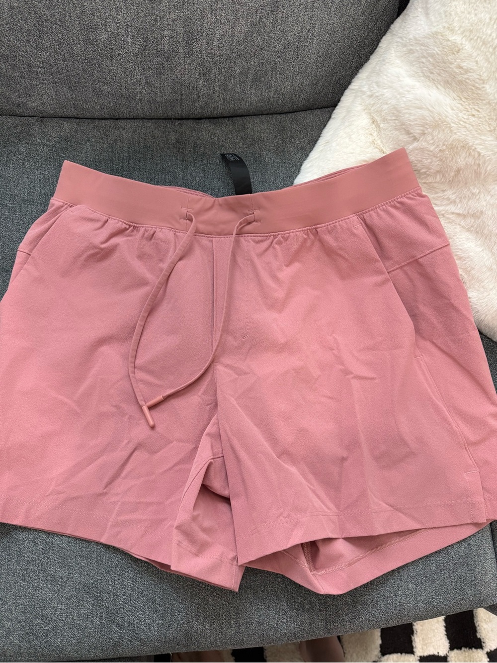 lululemon athletica Dusty Rose Men’s Athletic Shorts with Drawstring